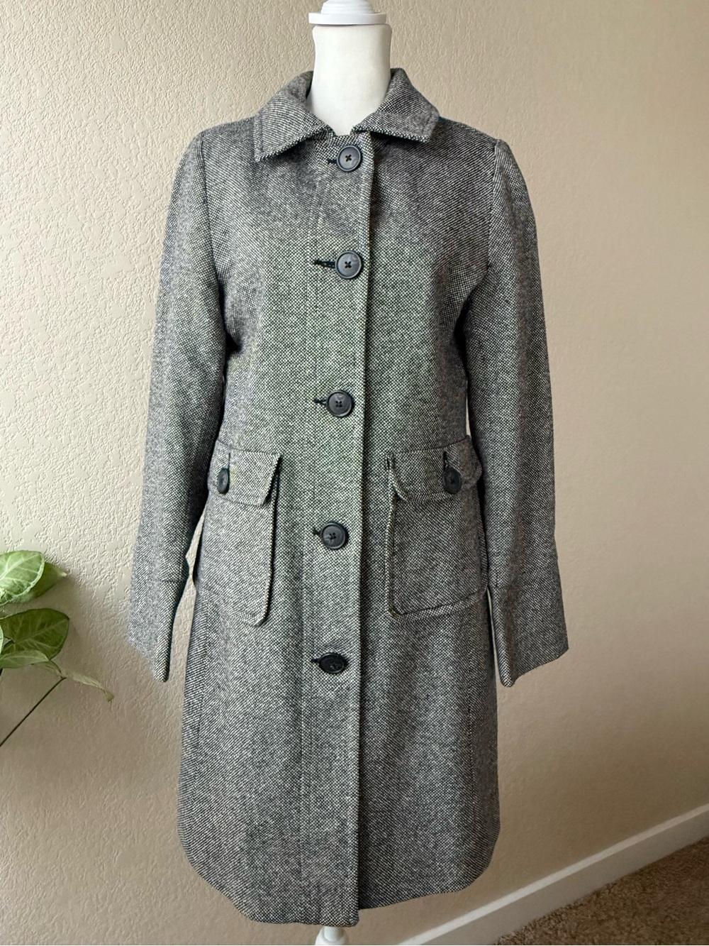 Gap Black & Cream Tweed Wool Silk Blend Coat – Size Small